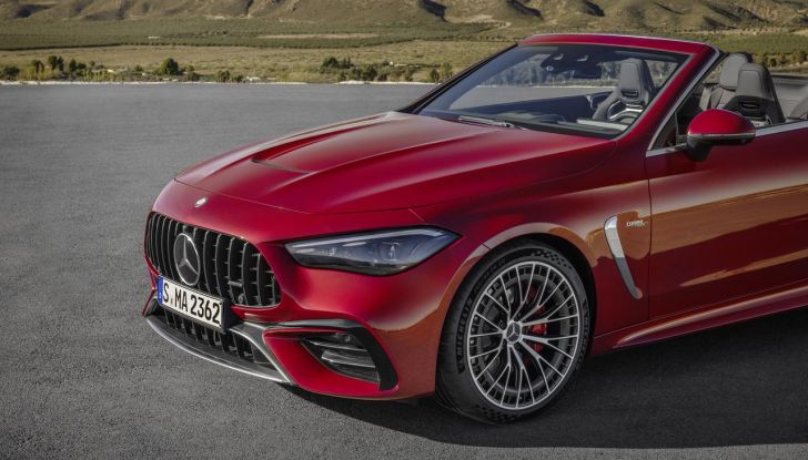 Mercedes-AMG CLE 53 Cabriolet: caratteristiche, design, abitacolo, motore e prestazioni - Foto 24 di 27