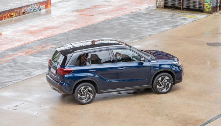Nuova Suzuki Vitara Hybrid: caratteristiche, design, abitacolo, motori, allestimenti e prezzi - Foto 35 di 64