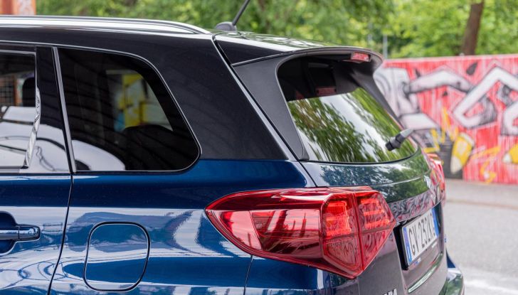 Nuova Suzuki Vitara Hybrid: caratteristiche, design, abitacolo, motori, allestimenti e prezzi - Foto 21 di 64