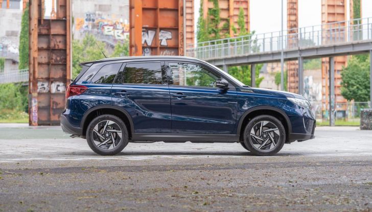 Nuova Suzuki Vitara Hybrid: caratteristiche, design, abitacolo, motori, allestimenti e prezzi - Foto 55 di 64