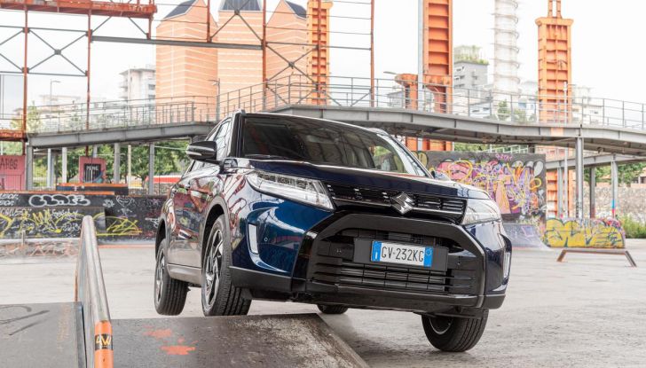 Nuova Suzuki Vitara Hybrid: caratteristiche, design, abitacolo, motori, allestimenti e prezzi - Foto 43 di 64
