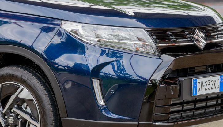 Nuova Suzuki Vitara Hybrid: caratteristiche, design, abitacolo, motori, allestimenti e prezzi - Foto 28 di 64