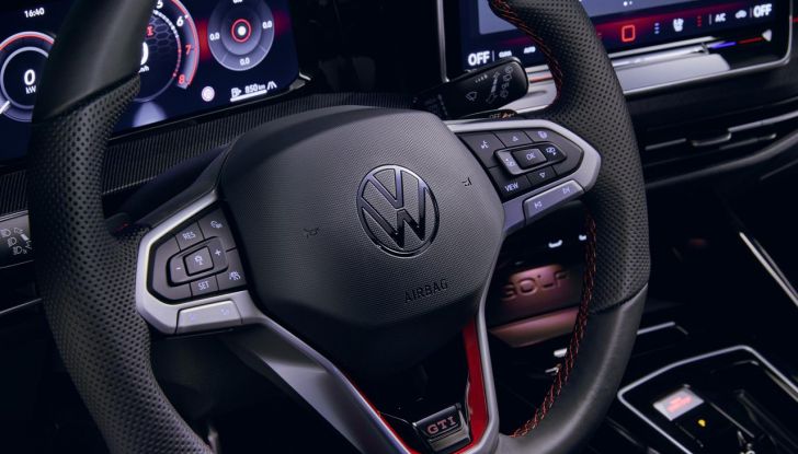 Nuova Volkswagen Golf GTI: al via i preordini da 44.505 euro - Foto 41 di 46