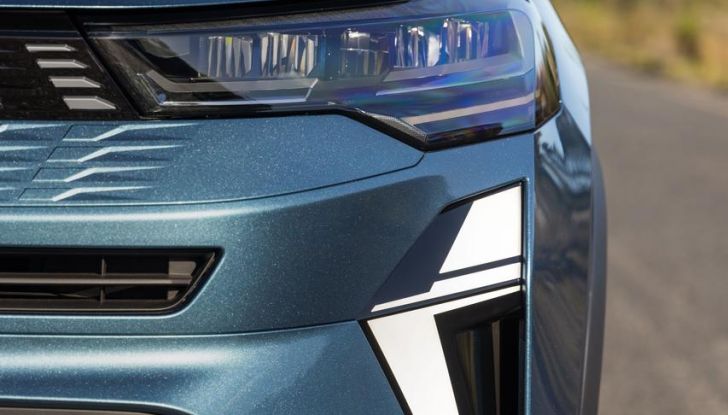 Renault Symbioz: prime informazioni sul nuovo C-SUV - Foto 51 di 103