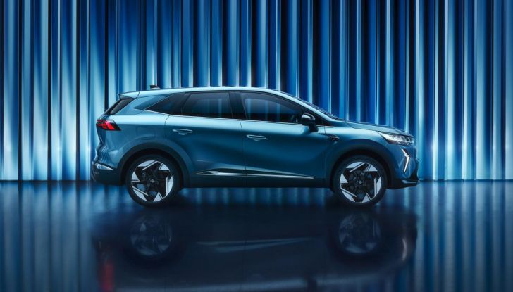 Renault Symbioz: prime informazioni sul nuovo C-SUV - Foto 78 di 103