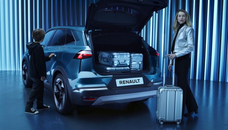 Renault Symbioz: prime informazioni sul nuovo C-SUV - Foto 75 di 103