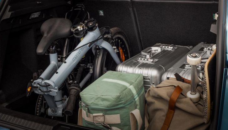 Renault Symbioz: prime informazioni sul nuovo C-SUV - Foto 9 di 103