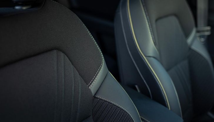 Renault Symbioz: prime informazioni sul nuovo C-SUV - Foto 32 di 103