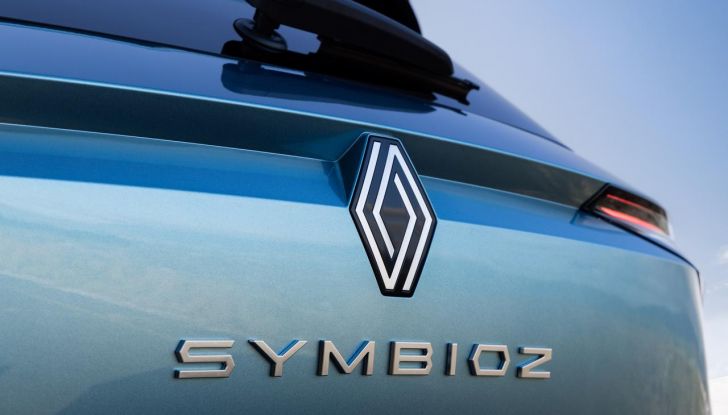 Renault Symbioz: prime informazioni sul nuovo C-SUV - Foto 50 di 103