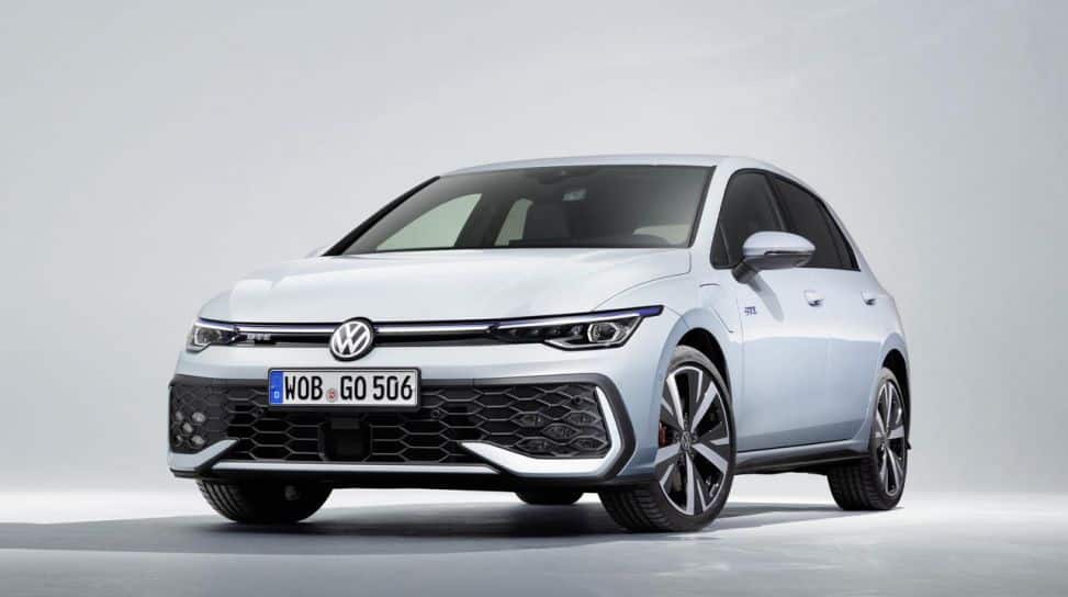 Volkswagen Golf 2025: ordinabili le versioni GTE ed eHybrid da 44.240 euro