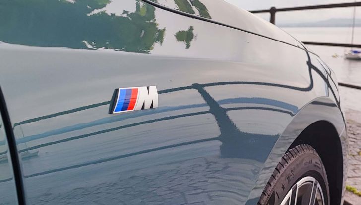 BMW Serie 5 Touring 2024: prova su strada della station wagon diesel ed elettrica - Foto 14 di 29