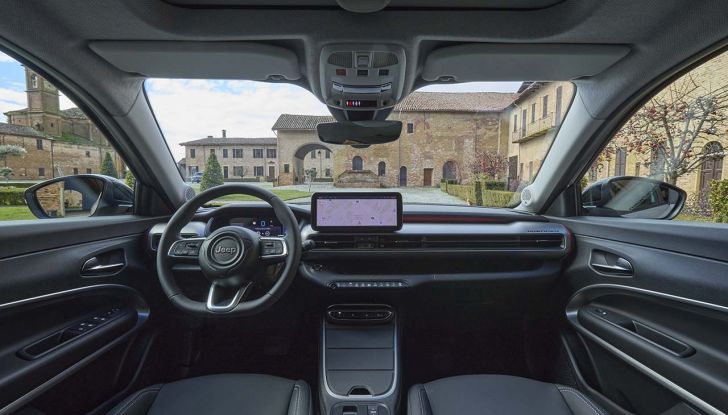 Jeep Avenger e-Hybrid 2024: caratteristiche, allestimenti e prezzi - Foto 15 di 23