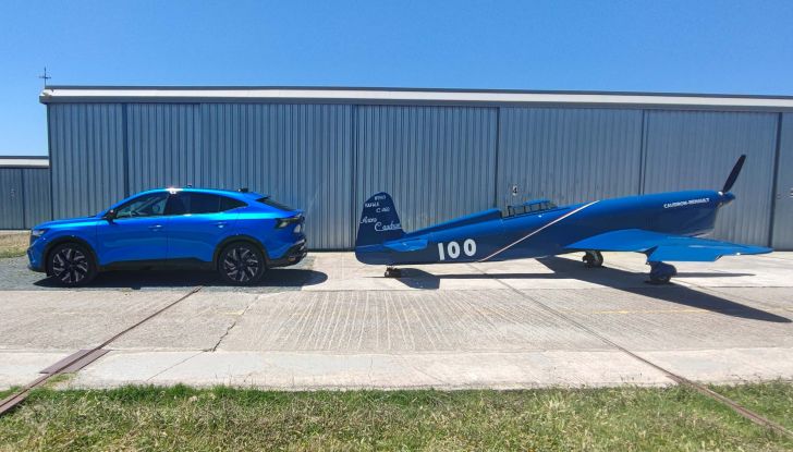 Renault Rafale 2024: prova su strada, allestimenti e prezzi del SUV coupé francese - Foto 35 di 35