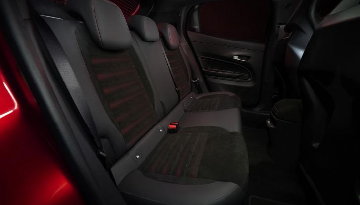 Alfa Romeo Junior Veloce: debutta la nuova versione con motore da 280 CV - Foto 55 di 59