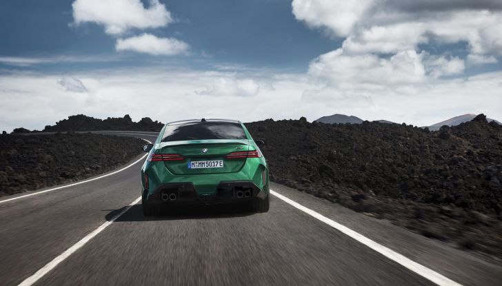 BMW M5 2025: caratteristiche, design, abitacolo, motore, autonomia, prestazioni e disponibilità - Foto 64 di 67