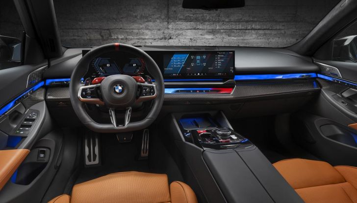 BMW M5 2025: caratteristiche, design, abitacolo, motore, autonomia, prestazioni e disponibilità - Foto 6 di 67