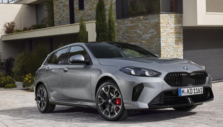 BMW Serie 1 2025: caratteristiche, design, abitacolo, versioni, motori e prestazioni - Foto 16 di 124
