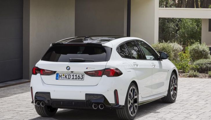 BMW Serie 1 2025: caratteristiche, design, abitacolo, versioni, motori e prestazioni - Foto 66 di 124