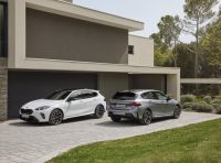 BMW Serie 1 2025: caratteristiche, design, abitacolo, versioni, motori e prestazioni