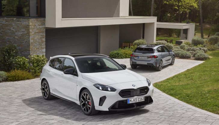 BMW Serie 1 2025: caratteristiche, design, abitacolo, versioni, motori e prestazioni - Foto 111 di 124