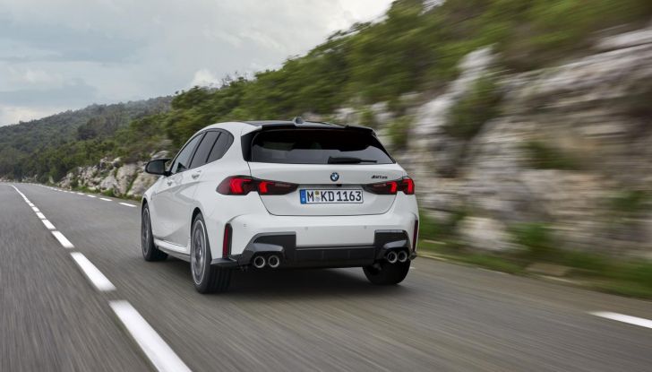 BMW Serie 1 2025: caratteristiche, design, abitacolo, versioni, motori e prestazioni - Foto 28 di 124