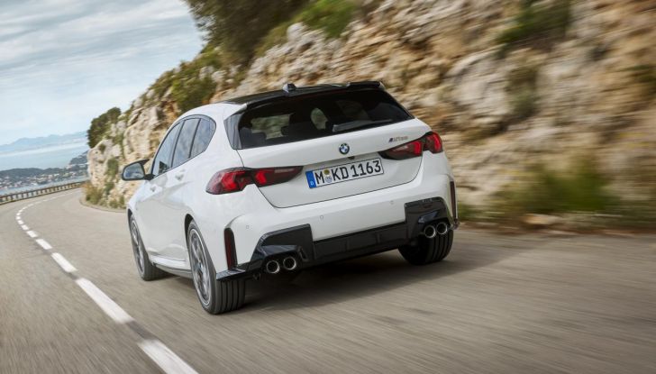 BMW Serie 1 2025: caratteristiche, design, abitacolo, versioni, motori e prestazioni - Foto 54 di 124