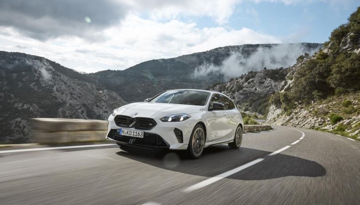 BMW Serie 1 2025: caratteristiche, design, abitacolo, versioni, motori e prestazioni - Foto 47 di 124