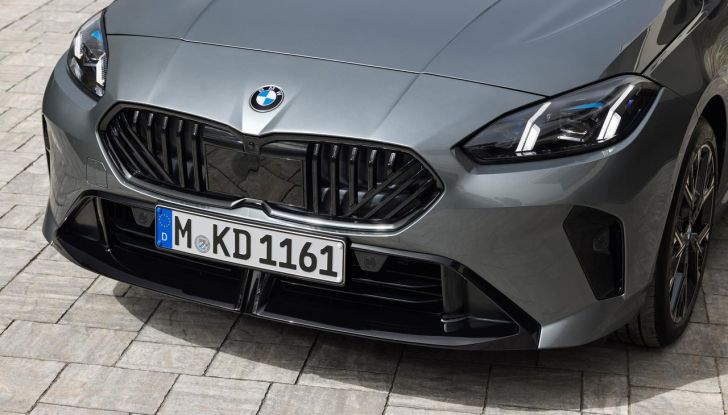 BMW Serie 1 2025: caratteristiche, design, abitacolo, versioni, motori e prestazioni - Foto 5 di 124