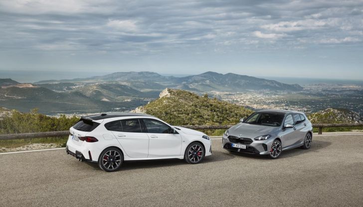 BMW Serie 1 2025: caratteristiche, design, abitacolo, versioni, motori e prestazioni - Foto 116 di 124