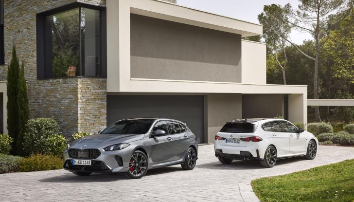 BMW Serie 1 2025: caratteristiche, design, abitacolo, versioni, motori e prestazioni - Foto 113 di 124