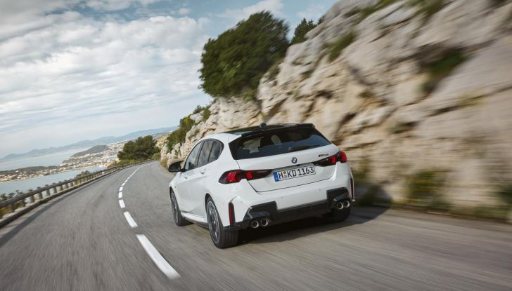 BMW Serie 1 2025: caratteristiche, design, abitacolo, versioni, motori e prestazioni - Foto 48 di 124