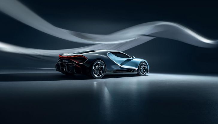 Bugatti Tourbillon: caratteristiche, design, abitacolo, motore, prestazioni, autonomia e prezzo - Foto 28 di 43