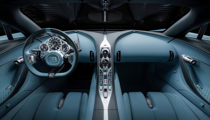 Bugatti Tourbillon: caratteristiche, design, abitacolo, motore, prestazioni, autonomia e prezzo - Foto 37 di 43