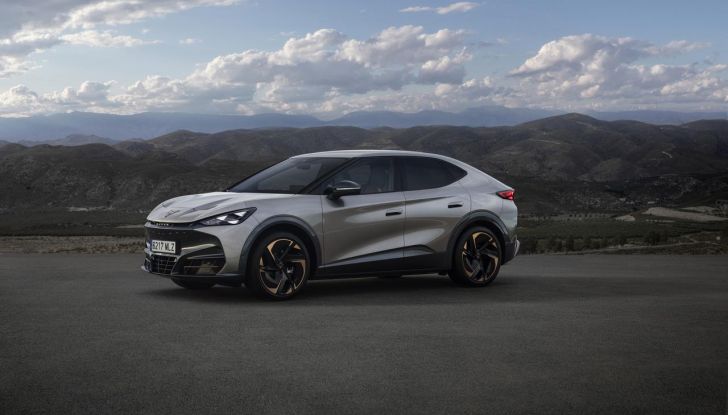 Cupra Tavascan: al via agli ordini in Italia in quattro versioni da 51.850 euro - Foto 4 di 45