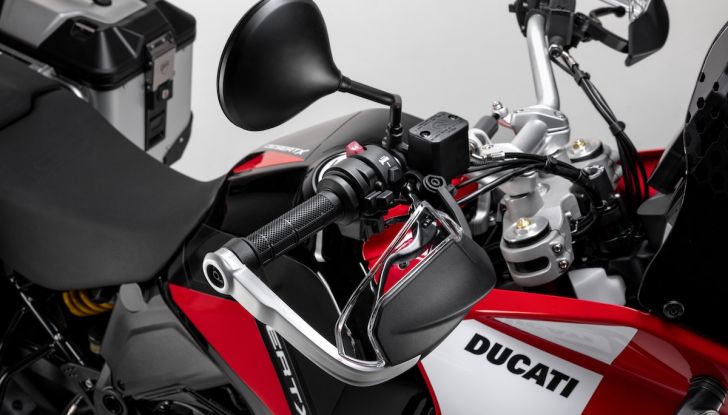 Ducati DesertX Discovery, caratteristiche tecniche e accessori - Foto 3 di 9