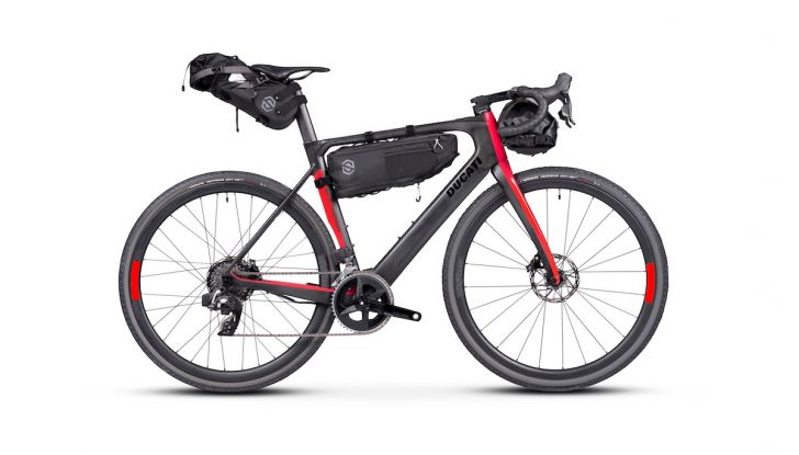 Ducati presenta l’e-bike Futa All Road - Foto 3 di 8