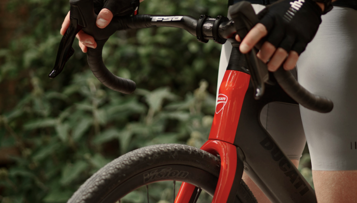 Ducati presenta l’e-bike Futa All Road - Foto 6 di 8