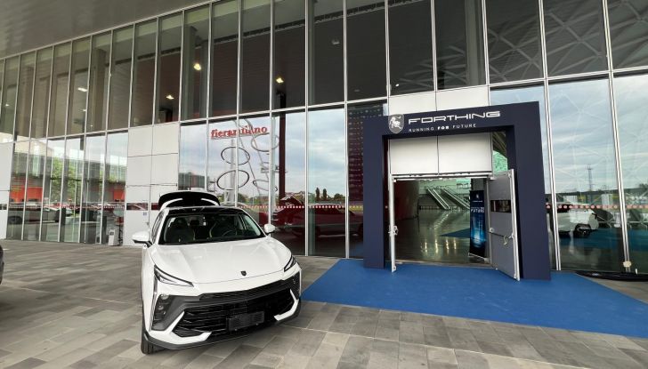 Debutta Forthing Italia: abbiamo provato il crossover ed il monovolume - Foto 3 di 111