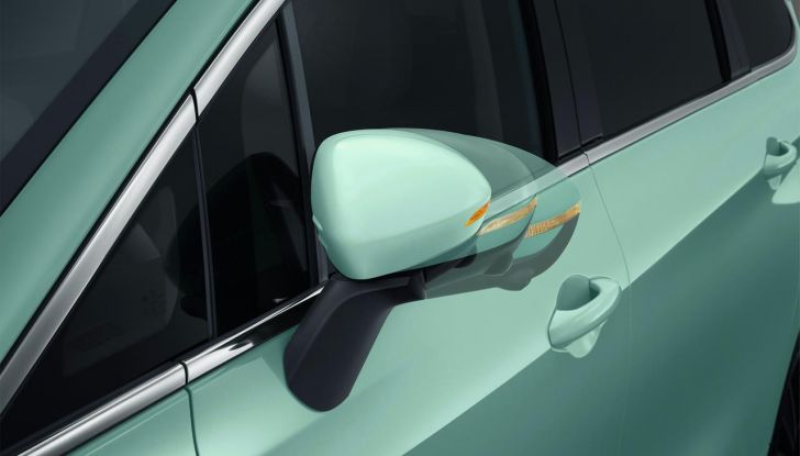 Debutta Forthing Italia: abbiamo provato il crossover ed il monovolume - Foto 5 di 111