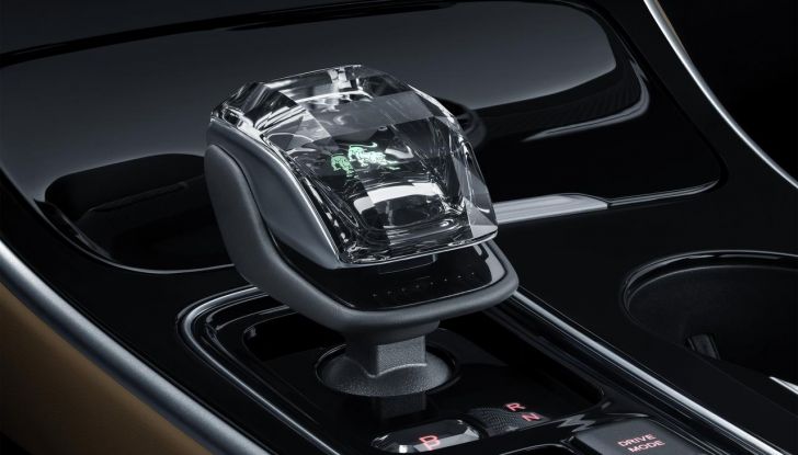 Debutta Forthing Italia: abbiamo provato il crossover ed il monovolume - Foto 21 di 111