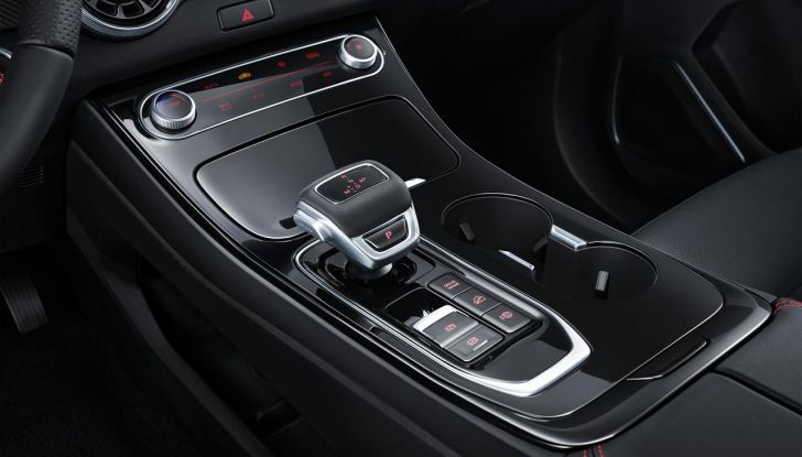 Debutta Forthing Italia: abbiamo provato il crossover ed il monovolume - Foto 55 di 111