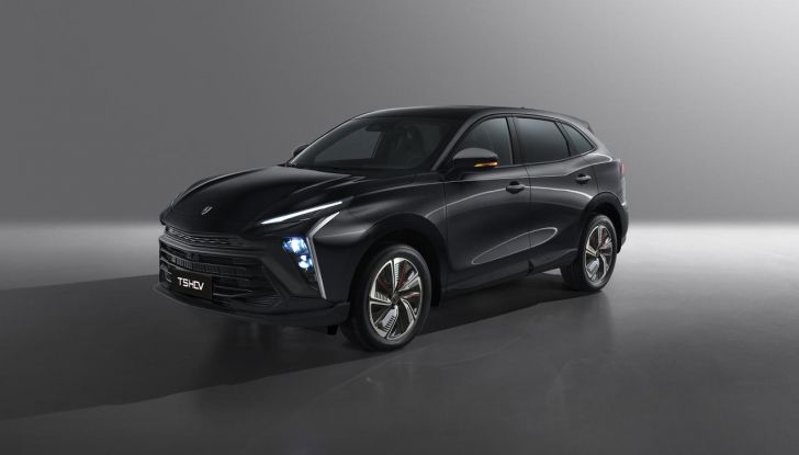 Debutta Forthing Italia: abbiamo provato il crossover ed il monovolume - Foto 12 di 111