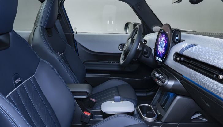 Mini Cooper 5 porte: caratteristiche, design, abitacolo, allestimenti, motori e prestazioni - Foto 21 di 31