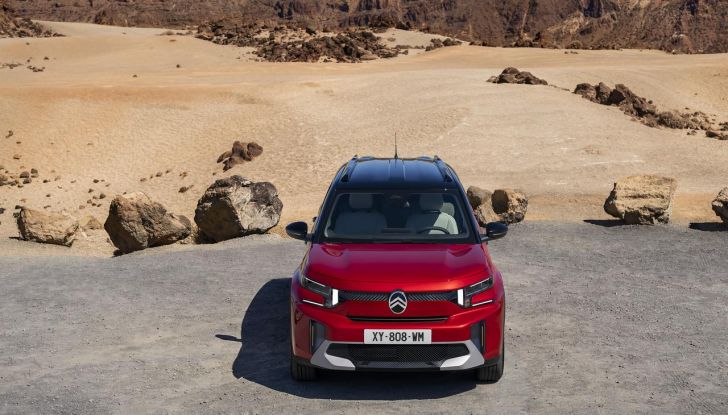 Nuova Citroën C3 Aircross: caratteristiche, design, abitacolo, motori, allestimenti e prezzi - Foto 14 di 46
