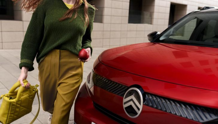 Nuova Citroën C3 Aircross: caratteristiche, design, abitacolo, motori, allestimenti e prezzi - Foto 24 di 46