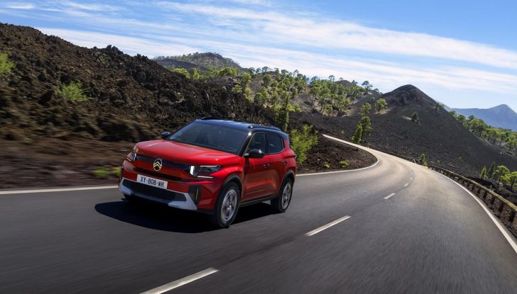 Nuova Citroën C3 Aircross: caratteristiche, design, abitacolo, motori, allestimenti e prezzi - Foto 22 di 46