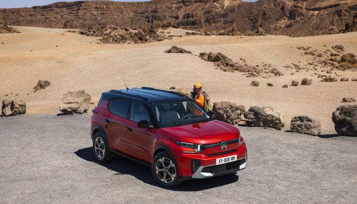 Nuova Citroën C3 Aircross: caratteristiche, design, abitacolo, motori, allestimenti e prezzi - Foto 13 di 46