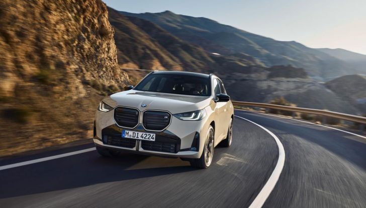 Nuovo BMW X3: caratteristiche, design, abitacolo, versioni e motori - Foto 16 di 94