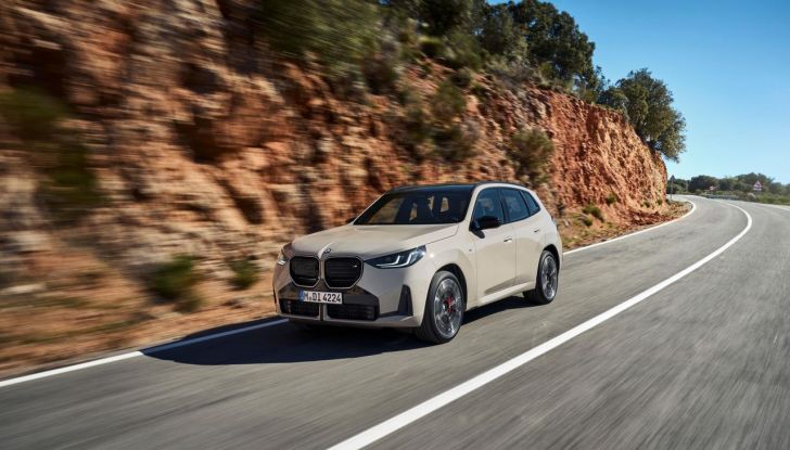 Nuovo BMW X3: caratteristiche, design, abitacolo, versioni e motori - Foto 32 di 94