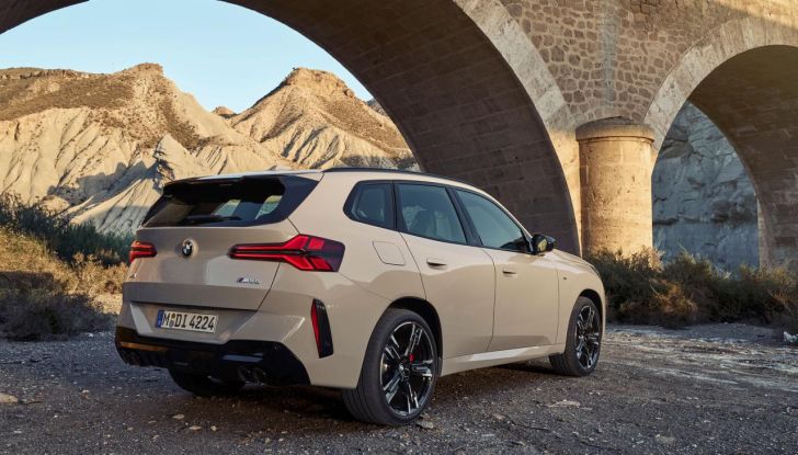 Nuovo BMW X3: caratteristiche, design, abitacolo, versioni e motori - Foto 84 di 94